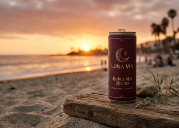 Rượu Vang Đóng Lon Cao Cấp: Giải Pháp Hoàn Hảo Cho Tiệc Ngoài Trời