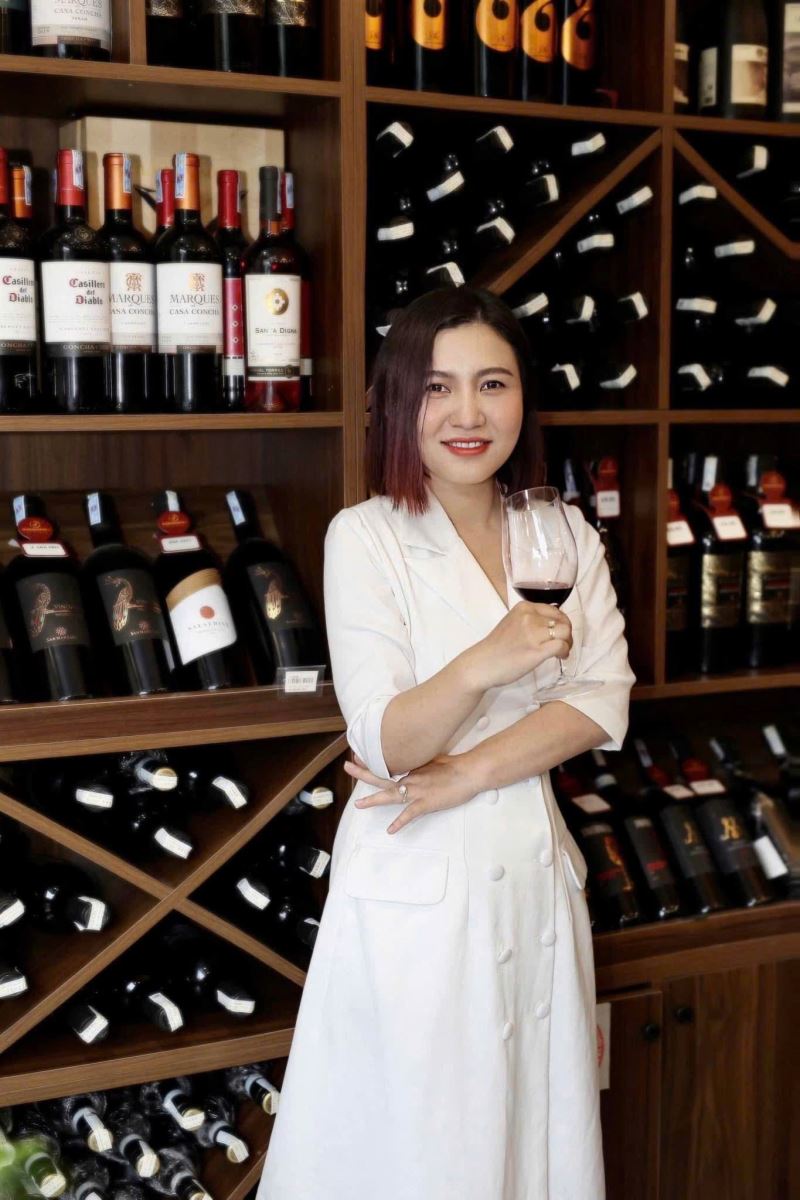 Lily Trần - Chuyên gia rượu vang WSET Level 3