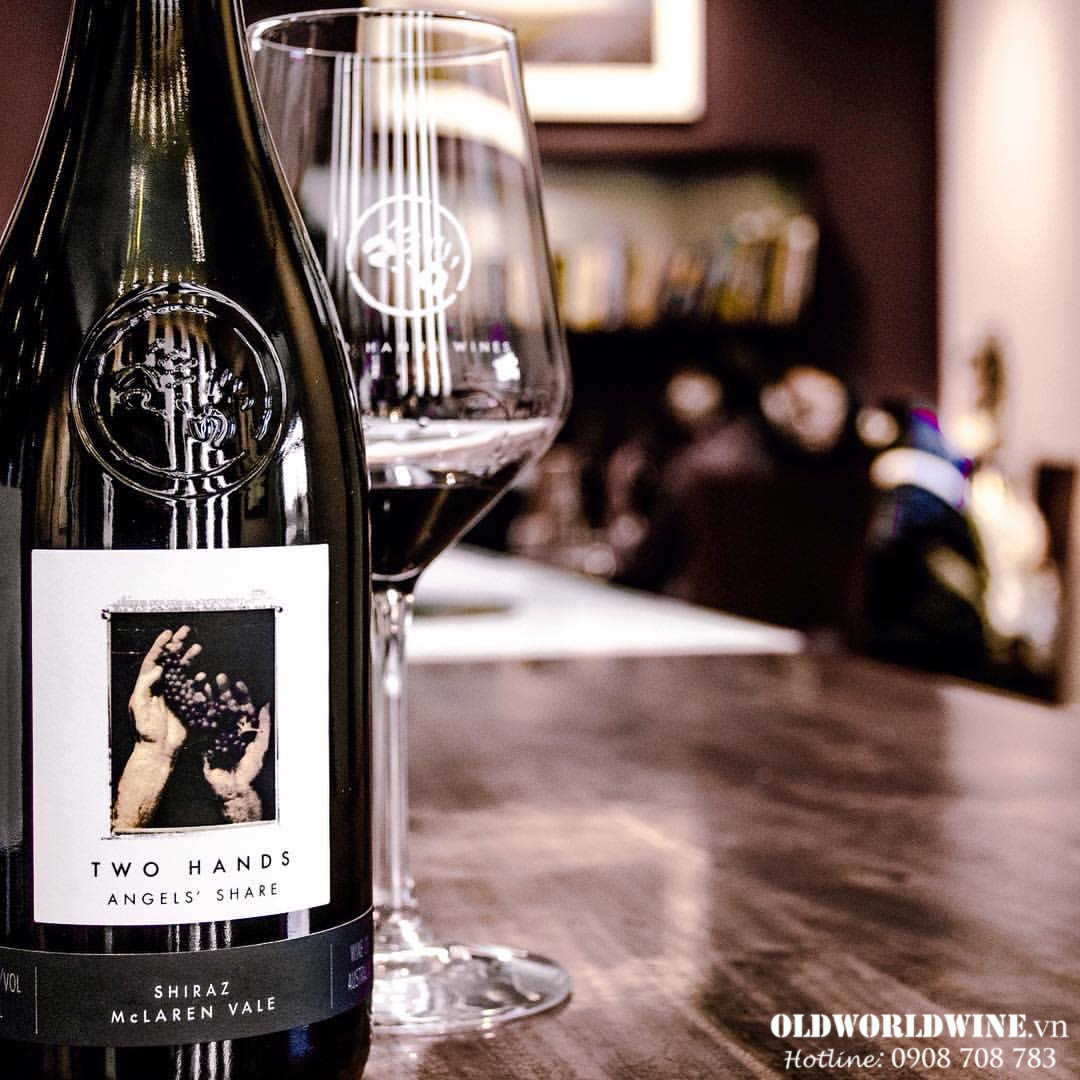Two-Hands-Angels-Share-Shiraz1_-03-07-2021-15-35-41.png