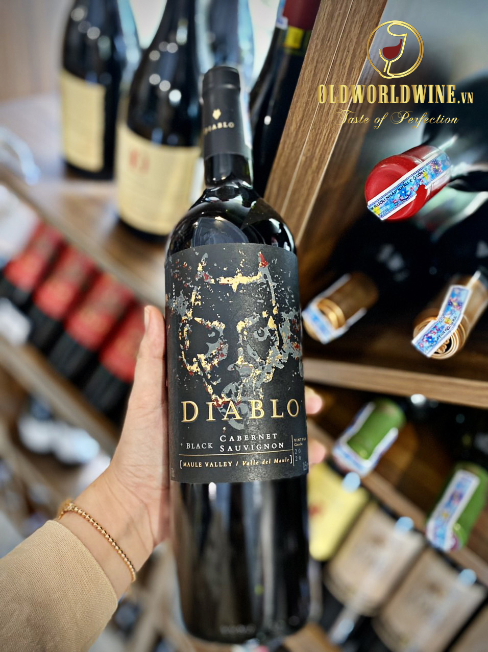 Rượu vang Diablo Black Cabernet Sauvignon
