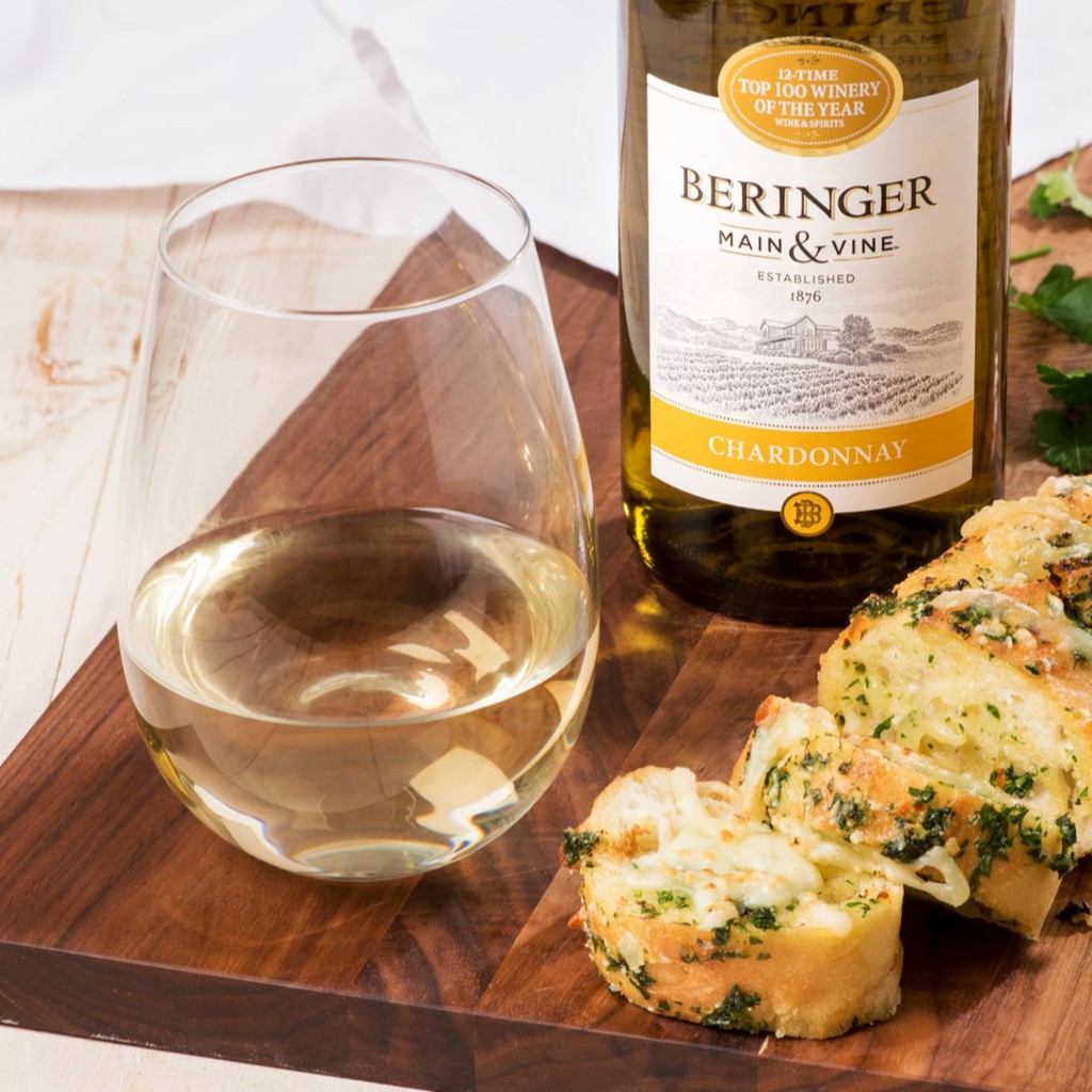 ruou-vang-beringer-main-vine-chardonnay1_-23-06-2022-09-30-55.jpg