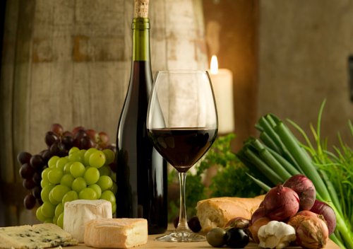 Tác dụng của rượu vang đỏ đối với sức khỏe chúng ta